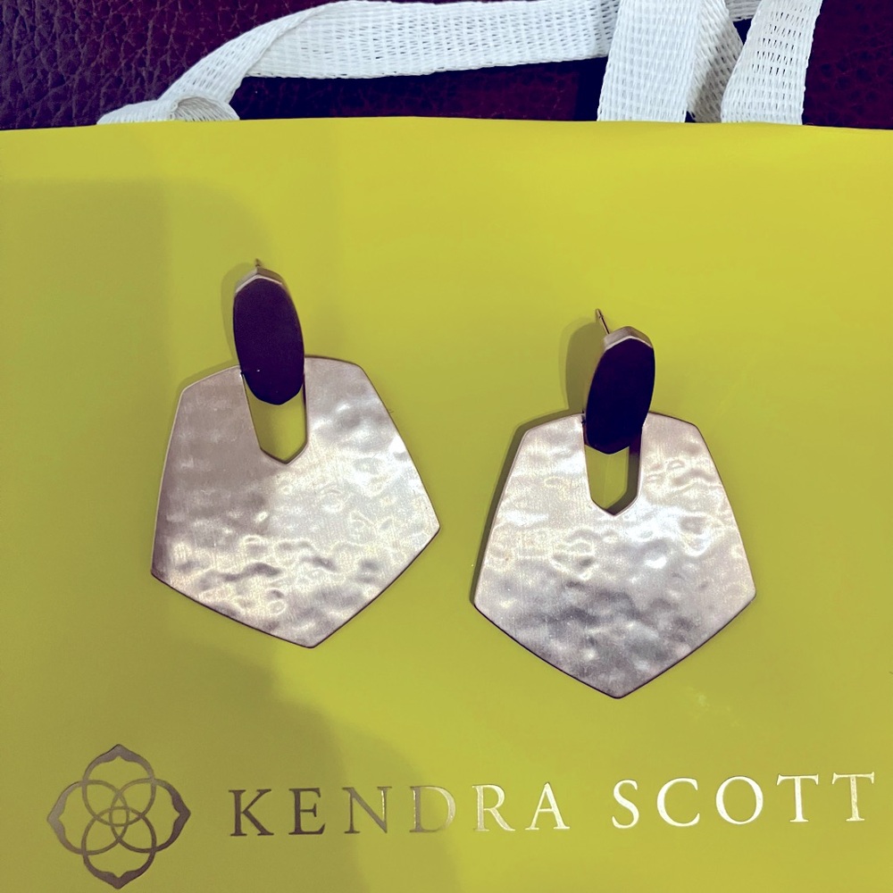 Kendra Scott Copper earrings
